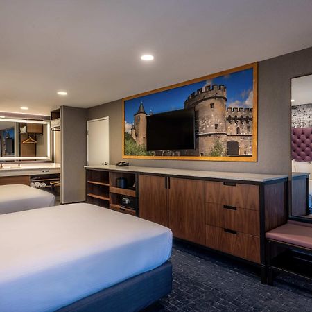 Anaheim Camelot Inn & Suites Dış mekan fotoğraf