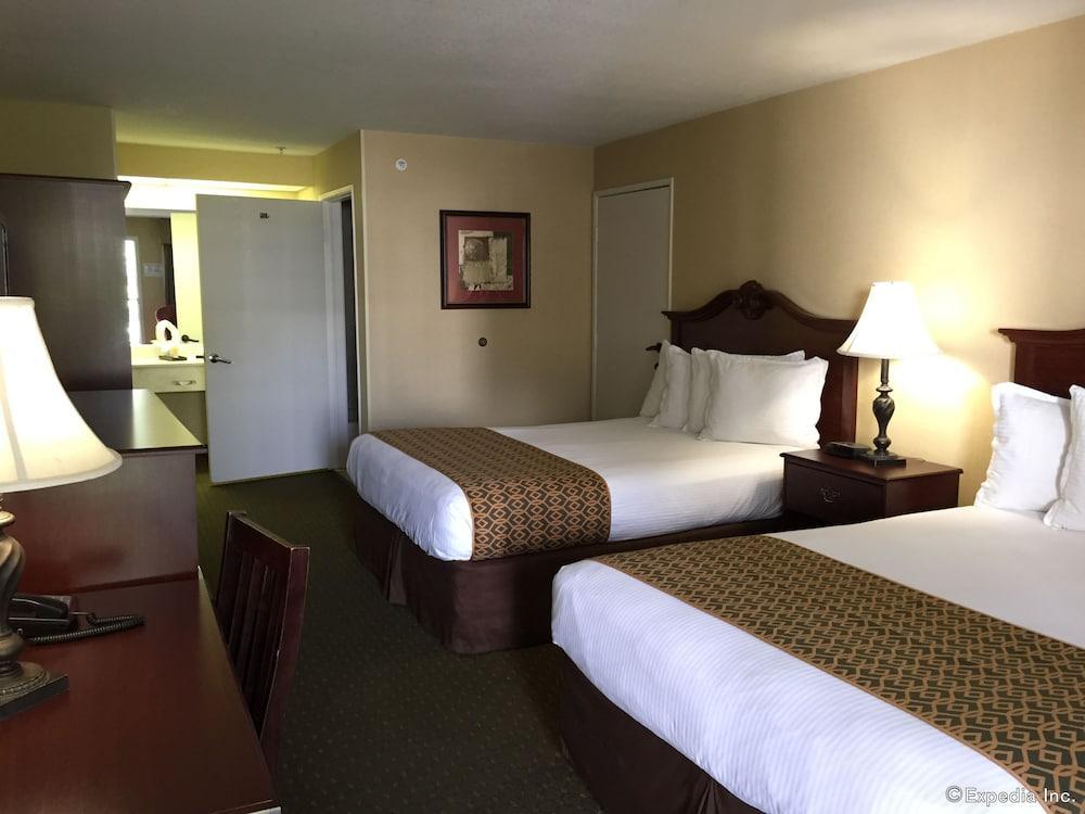 Anaheim Camelot Inn & Suites Dış mekan fotoğraf