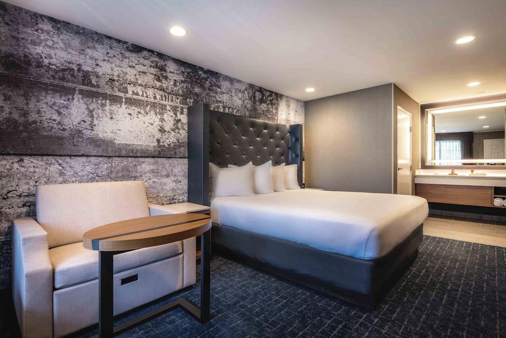 Anaheim Camelot Inn & Suites Dış mekan fotoğraf