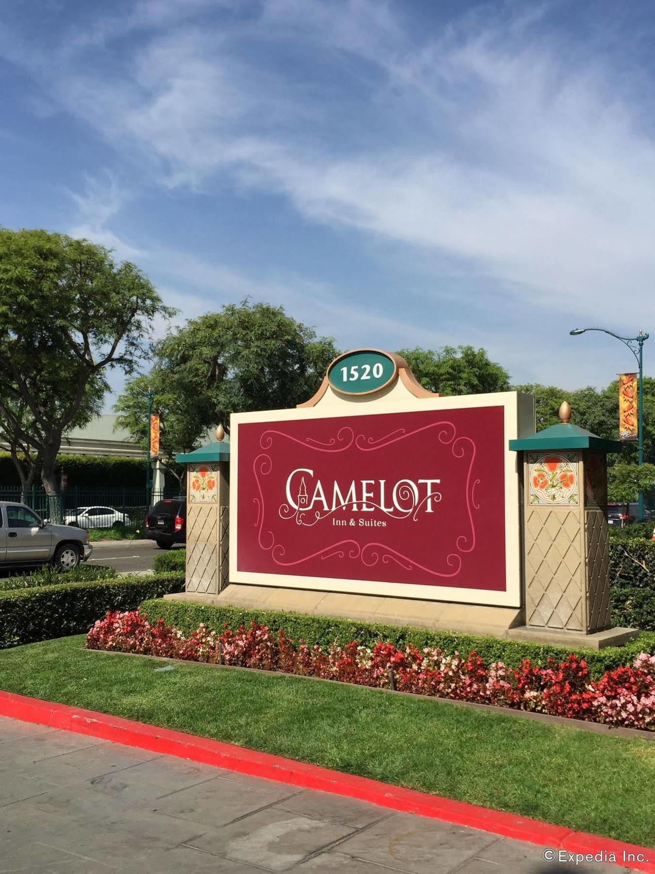 Anaheim Camelot Inn & Suites Dış mekan fotoğraf