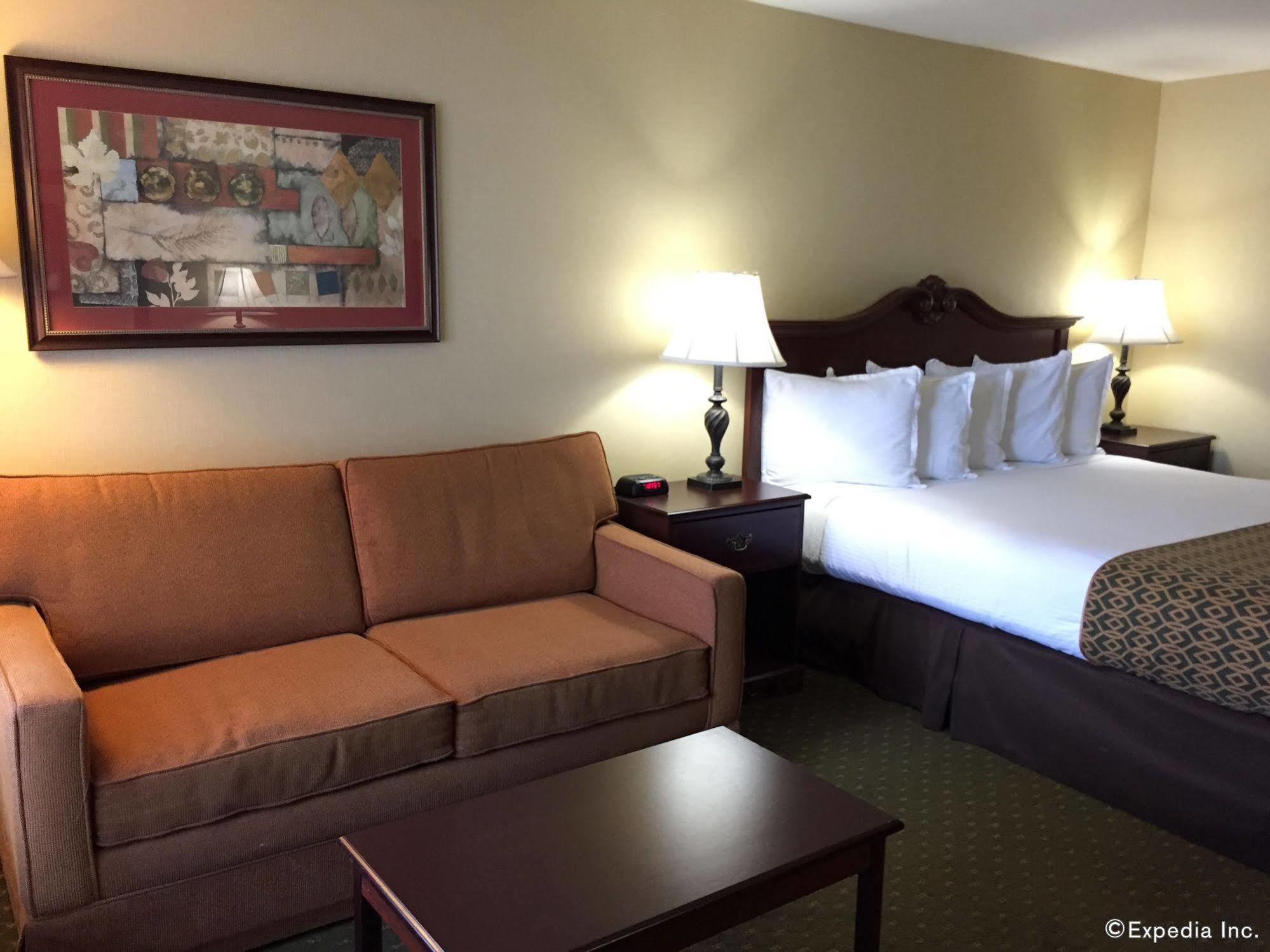 Anaheim Camelot Inn & Suites Dış mekan fotoğraf