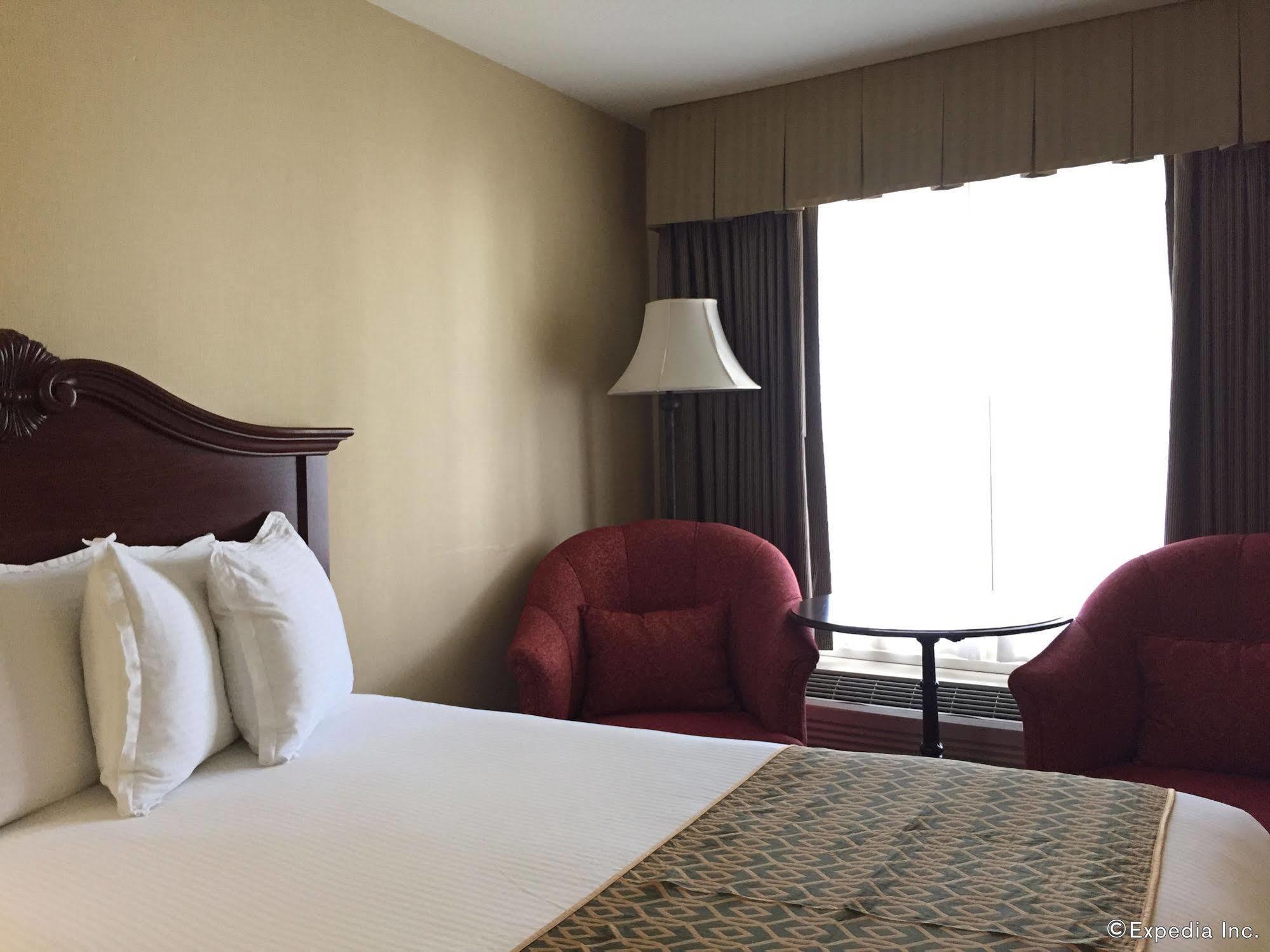 Anaheim Camelot Inn & Suites Dış mekan fotoğraf