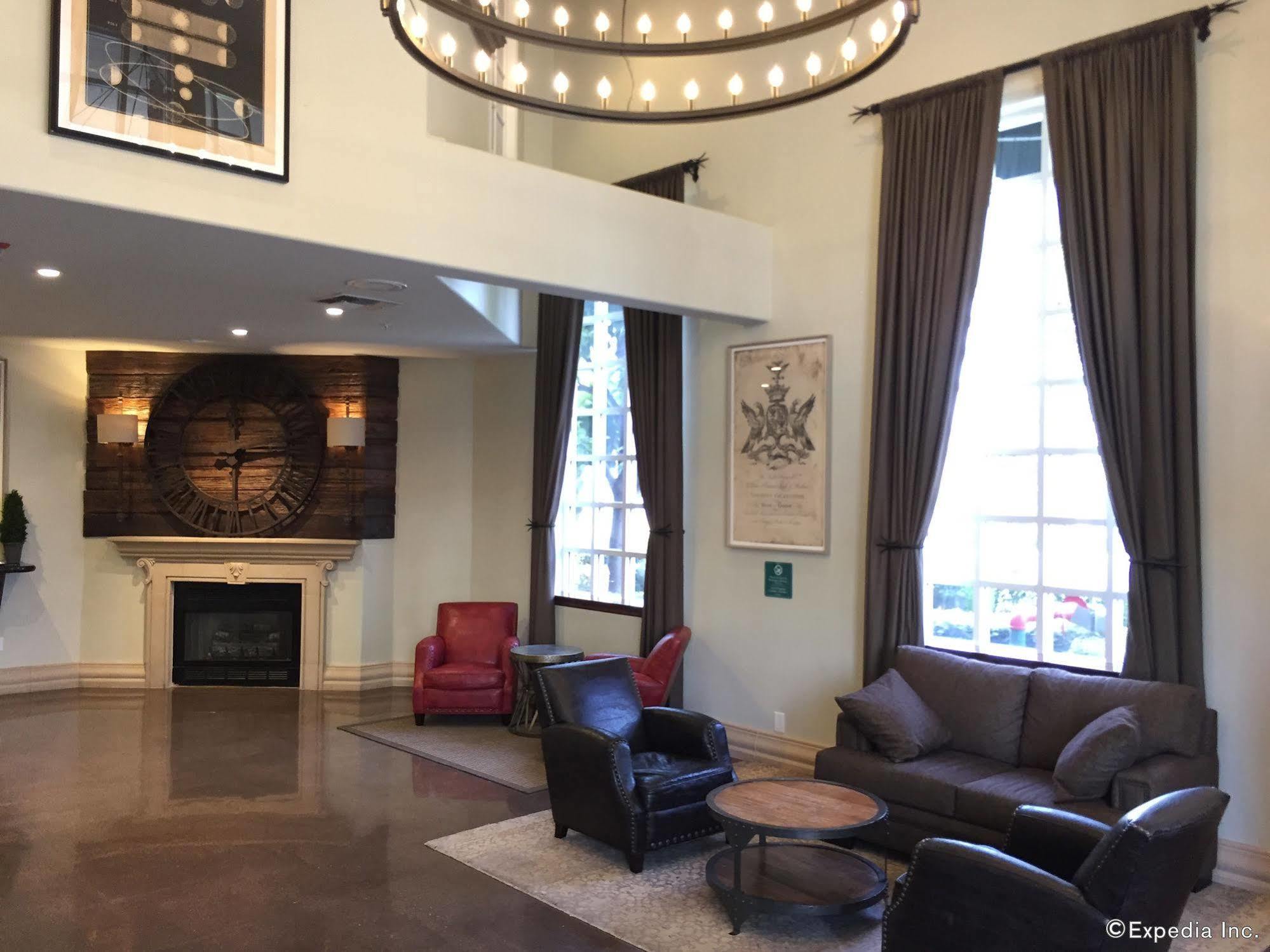 Anaheim Camelot Inn & Suites Dış mekan fotoğraf