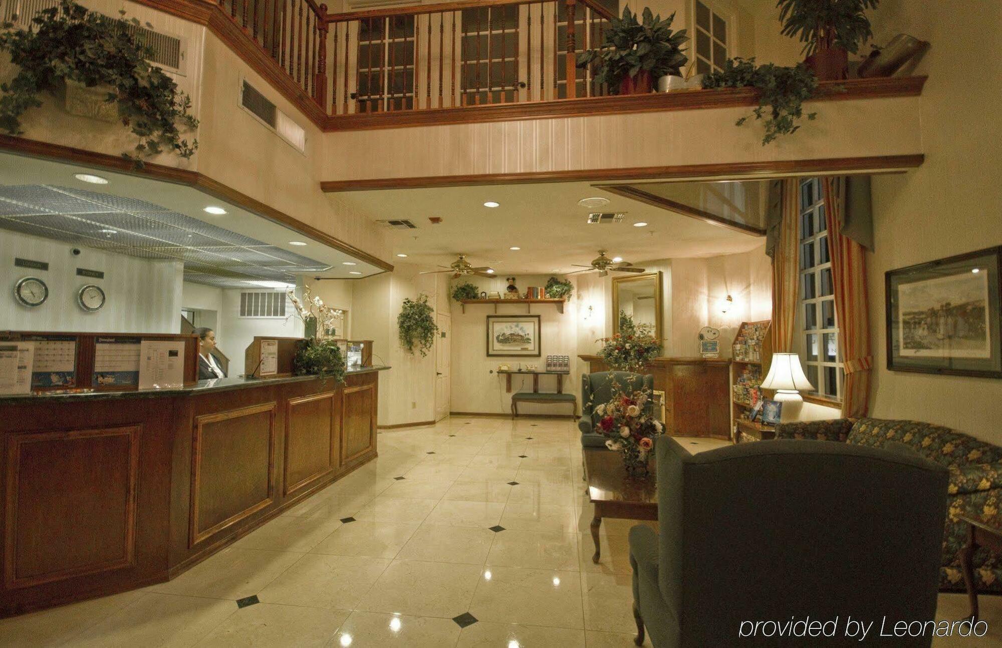 Anaheim Camelot Inn & Suites İç mekan fotoğraf
